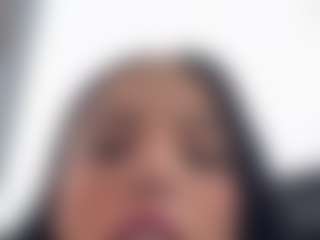 Kira Lopez's Live Sex Cam Show