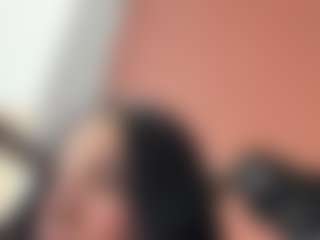 Kira Lopez's Live Sex Cam Show