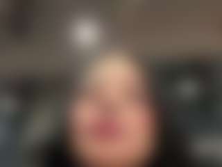 Kira Lopez's Live Sex Cam Show