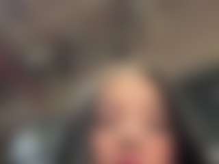 Kira Lopez's Live Sex Cam Show