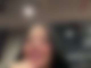 Kira Lopez's Live Sex Cam Show