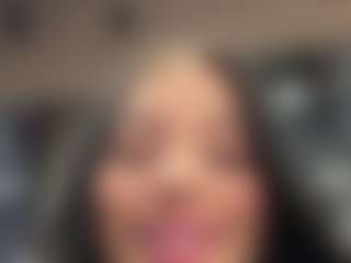 Kira Lopez's Live Sex Cam Show