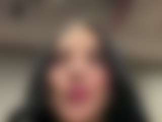 Kira Lopez's Live Sex Cam Show