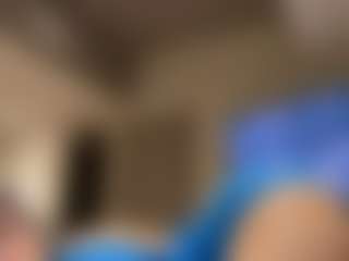 Kira Lopez's Live Sex Cam Show