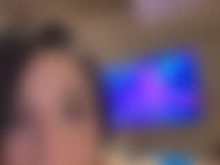 Kira Lopez's Live Sex Cam Show