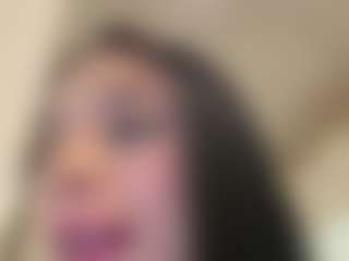 Kira Lopez's Live Sex Cam Show