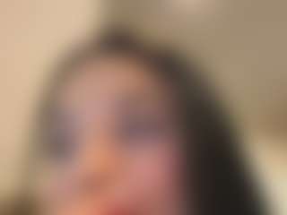 Kira Lopez's Live Sex Cam Show