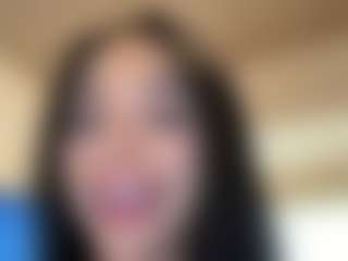 Live cam show with Kira Lopez - Squirt Teen (18+) on Camsoda