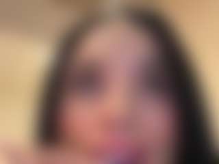 Kira Lopez's Live Sex Cam Show