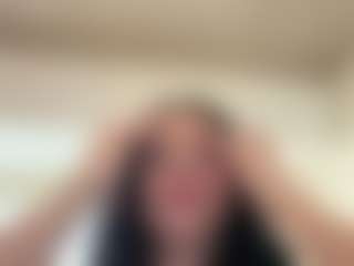 Kira Lopez's Live Sex Cam Show