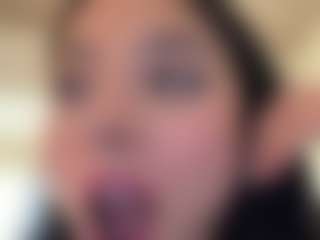 Kira Lopez's Live Sex Cam Show