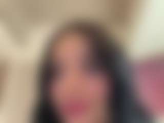 Live cam show with Kira Lopez - Tease Latina on Camsoda | colombia