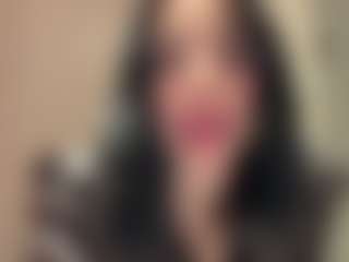 Live cam show with Kira Lopez - Arab Chocolate on Camsoda