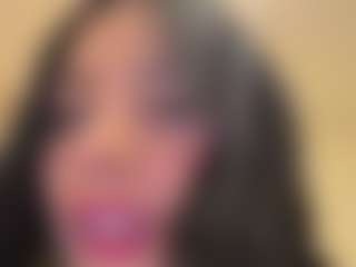 Kira Lopez's Live Sex Cam Show
