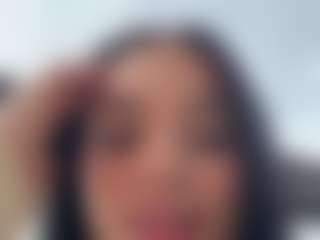 Kira Lopez's Live Sex Cam Show