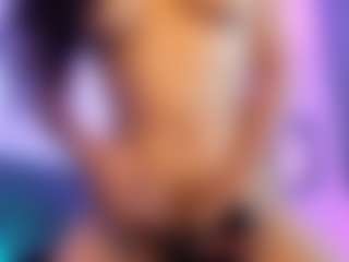 Live cam show with Mady-x - Curvy Teen (18+) on AdultVida.com