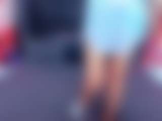 RebeccaDiamond18's Live Sex Cam Show