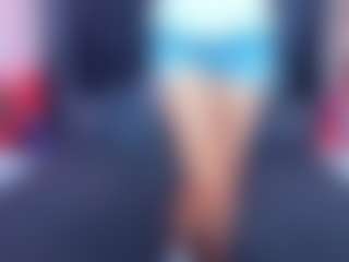 RebeccaDiamond18's Live Sex Cam Show