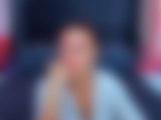 Эротическая трансляция с RebeccaDiamond18 — Average на Camsoda