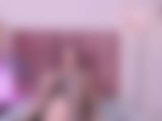 Live cam show with AlisaFox - Average on milfzrlive.com