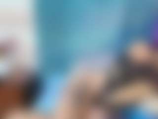 Live cam show with AlisaFox - Lesbian on Uber Horny