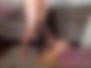 Rhi Connor MILF webcam performer live streaming
