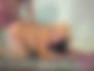 Live cam show with Rhi Connor - Cuckold on Camsoda