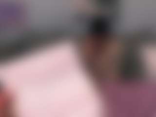 Live cam show with Rhi Connor - Role Play MILF on Camiplay Live
