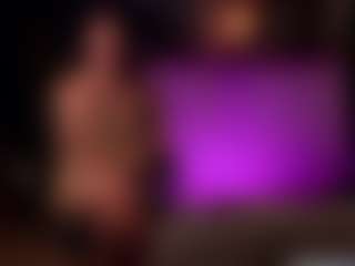 Live cam show with Rhi Connor - White on TeamSkeetLive | united states