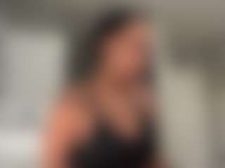 Live cam show with Miss Pretty Pocahontas - Handjob on CamwithHer