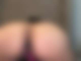 Live cam show with Miss Pretty Pocahontas - Foot Fetish on Camsoda