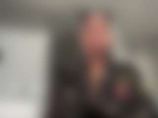 Miss Pretty Pocahontas's Live Sex Cam Show