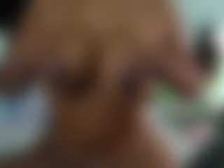 grettchen MILF webcam performer live streaming