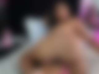 grettchen MILF webcam performer live streaming