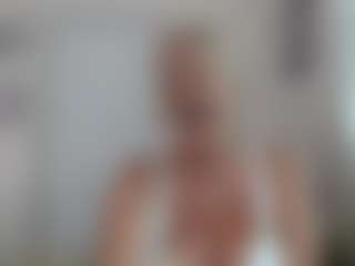 Live cam show with Jordyn Lvee - Underwear on dropp.cam