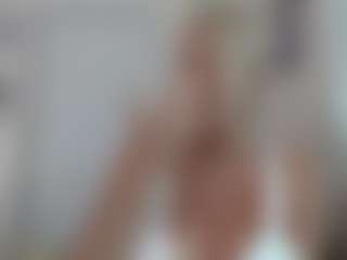 Live cam show with Jordyn Lvee - MILF on live18s.com | united states