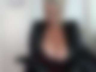 Live cam show with Jordyn Lvee - HD MILF on ObeyMaria