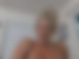 Live cam show with Jordyn Lvee - BBW Blowjob on LiveSexCams6
