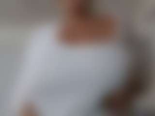 Live cam show with Jordyn Lvee - HD MILF on StripNow
