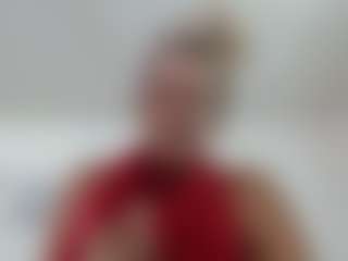 Jordyn Lvee MILF webcam performer live streaming