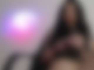 Rav3nnn's Live Sex Cam Show