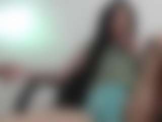Rav3nnn's Live Sex Cam Show