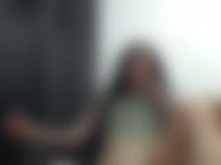 Live cam show with Rav3nnn - Smoking on Dolls Live
