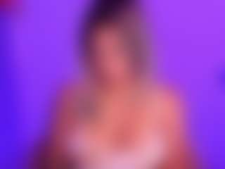 Live cam show with kim-murphy - Thong on googirlz