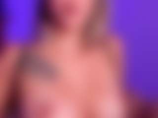 Live cam show with kim-murphy - Bedroom Black on liverealitysex.com