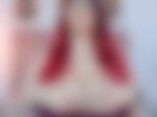 YAYIS MILF webcam performer live streaming