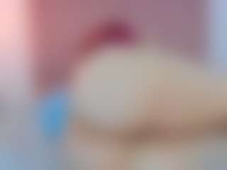 YAYIS MILF webcam performer live streaming