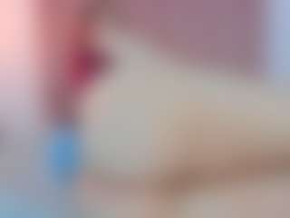 YAYIS MILF webcam performer live streaming