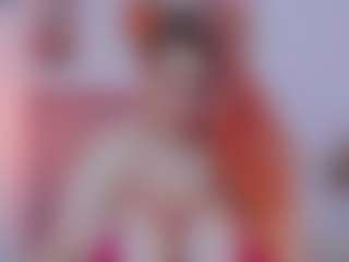 YAYIS MILF webcam performer live streaming