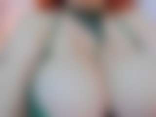 YAYIS MILF webcam performer live streaming